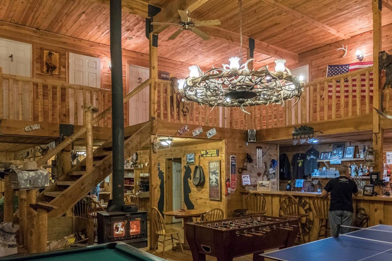 Вилла Lake Guest Ranch Devils Tower Экстерьер фото